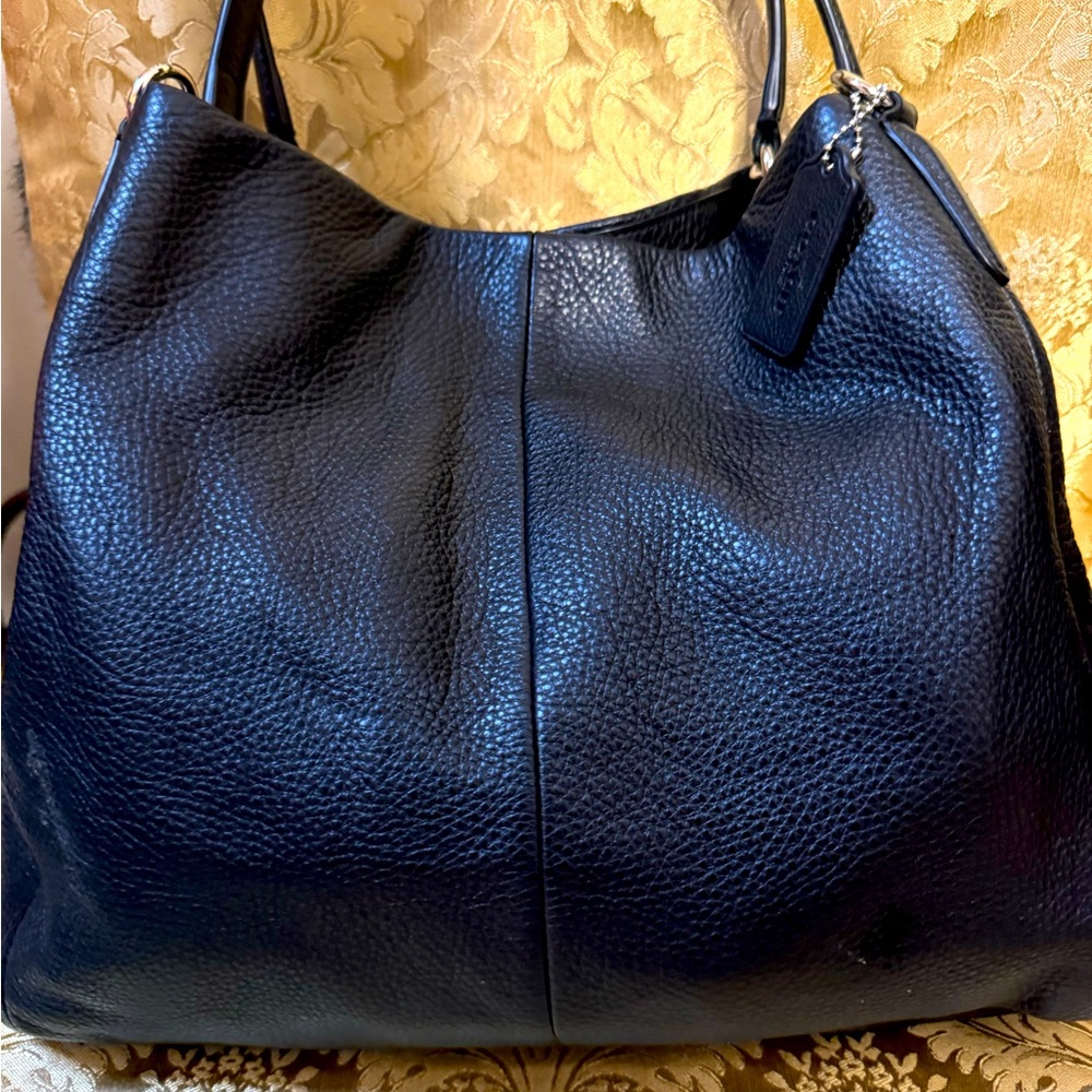 Coach pebble black Phobe